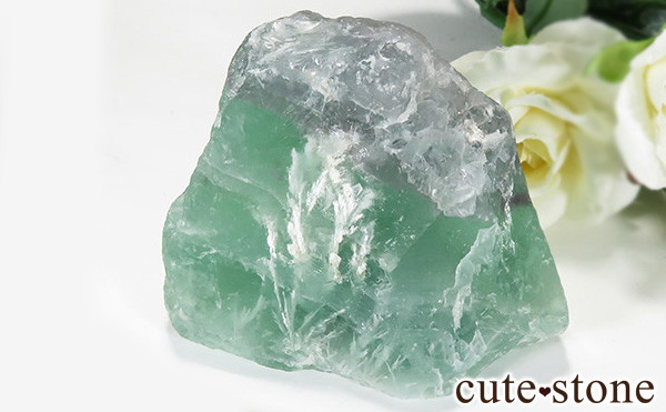 フェザーインフローライトの意味・鉱物辞典 cute stone
